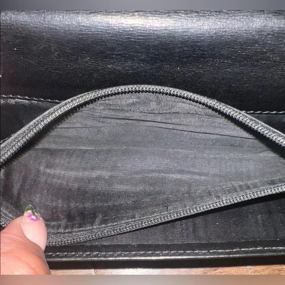 Gucci Interlocking ‘G’ Long Wallet - Picture 8 of 12